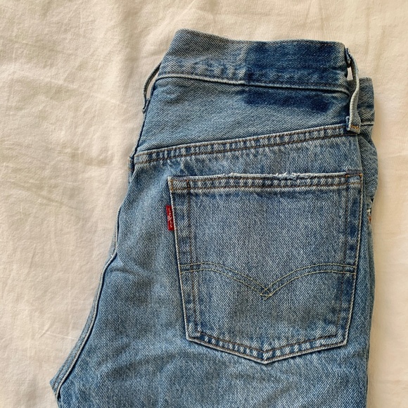 LEVI 501® ORIGINAL FIT WOMEN'S JEANS - Picture 2 of 9